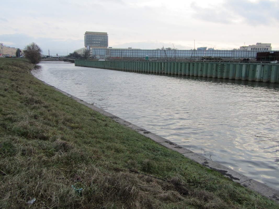 Берегоукрепительные сооружения реки Большая Охта на участке, примыкающему к месту предполагаемого строительства ОДЦ "Охта центр"